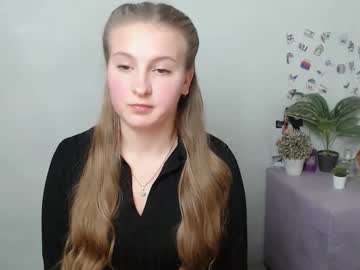 Elenateilor November 04, 2025 Chaturbate stream image