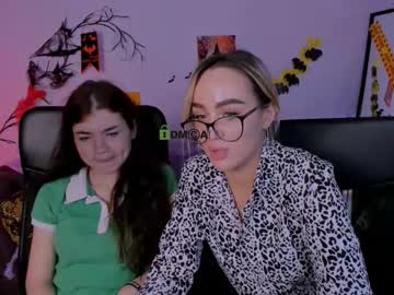 Isabel_Wave November 04, 2025 Chaturbate stream image