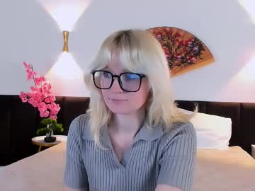 Softsunrise November 04, 2025 Chaturbate stream image