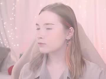 Linalyy November 05, 2025 Chaturbate stream image