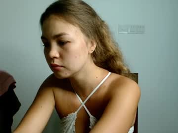 Glitter_Doll November 05, 2025 Chaturbate stream image