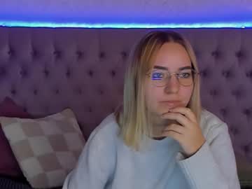 Carollflexx November 05, 2025 Chaturbate stream image