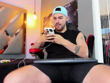 Brunowalkerr November 05, 2025 Chaturbate stream image