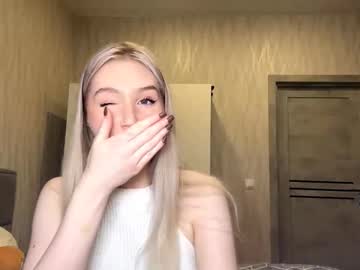 Tinavaleri November 06, 2025 Chaturbate stream image
