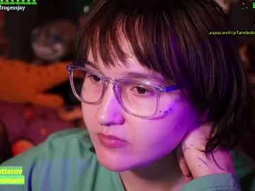 Frogessjay November 07, 2025 Chaturbate stream image