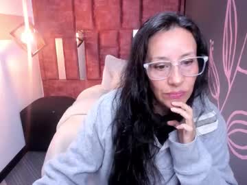 Abrillee1 November 07, 2025 Chaturbate stream image