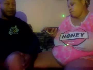 Twinandlea November 08, 2025 Chaturbate stream image