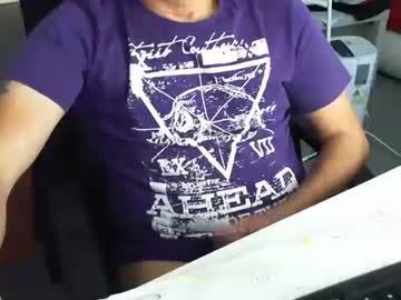 Tomtom02029 November 08, 2025 Chaturbate stream image