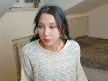 Elina_R1 November 09, 2025 Chaturbate stream image