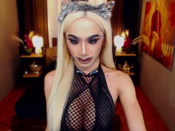 Twofuckablestrans November 10, 2025 Chaturbate stream image