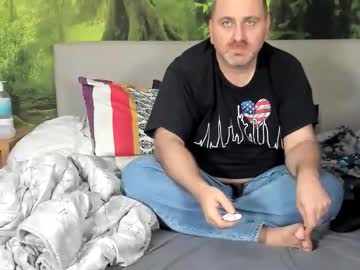 Chubbydaddybear82 November 10, 2025 Chaturbate stream image