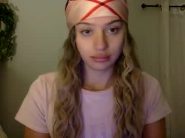 Dominabrat November 10, 2025 Chaturbate stream image