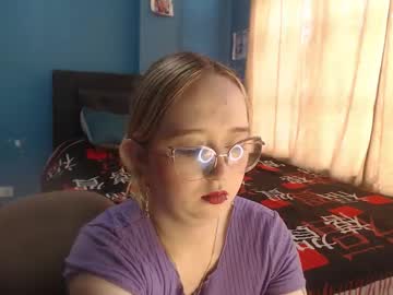 Liaroberts1 November 10, 2025 Chaturbate stream image