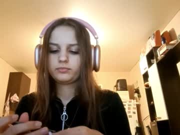 Sundaysuit November 10, 2025 Chaturbate stream image