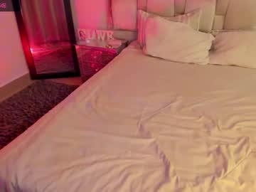 Carolinafox_ November 11, 2025 Chaturbate stream image