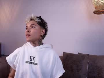 Suzuwolf_Dim November 11, 2025 Chaturbate stream image