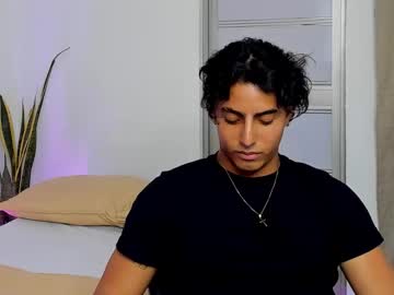 Cruz_Fernandez November 11, 2025 Chaturbate stream image