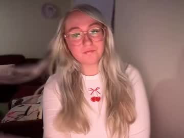 Vanillapuddingpie November 12, 2025 Chaturbate stream image