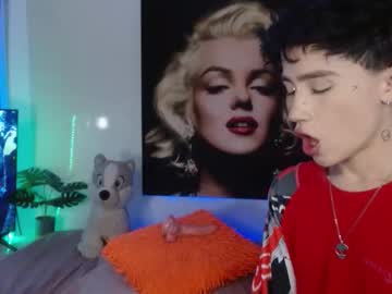 Maxiy_001 November 12, 2025 Chaturbate stream image