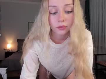 Em_Emilie November 12, 2025 Chaturbate stream image