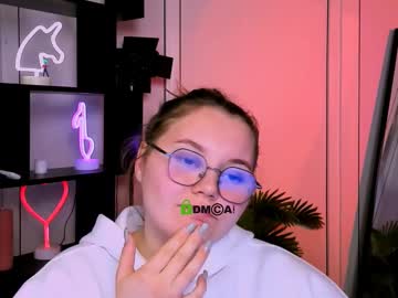 Kira_Fox_X November 13, 2025 Chaturbate stream image