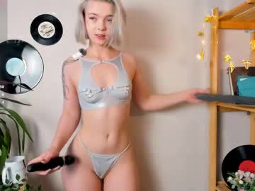 Melinanextdoor November 14, 2025 Chaturbate stream image