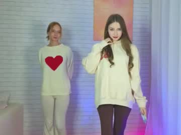 Strawberryglow November 14, 2025 Chaturbate stream image