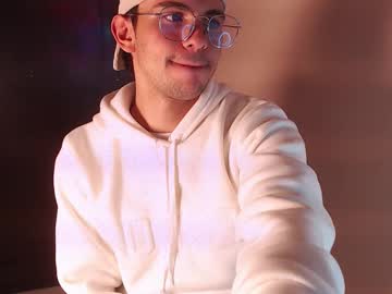 Little_Daniell November 15, 2025 Chaturbate stream image