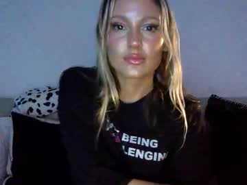 Pinksn0wle0pard November 15, 2025 Chaturbate stream image