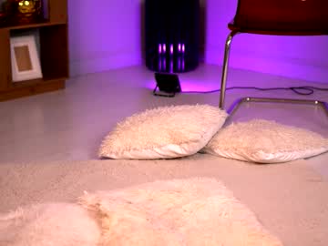 Siennaluna November 15, 2025 Chaturbate stream image