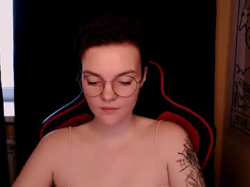 Krisneal November 16, 2025 Chaturbate stream image