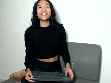 Trixiandsuki November 17, 2025 Chaturbate stream image