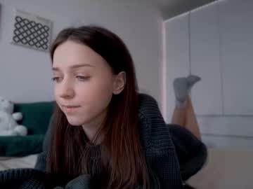 Monnymoonn November 17, 2025 Chaturbate stream image