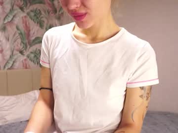 Sheroncrossland November 17, 2025 Chaturbate stream image