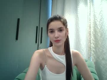 Meralynn stream photo from November 17, 2025