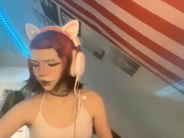 Evettezirin November 17, 2025 Chaturbate stream image