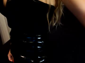 Denizze1 November 17, 2025 Chaturbate stream image