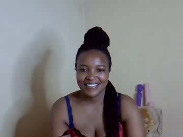 Veesazii November 18, 2025 Chaturbate stream image