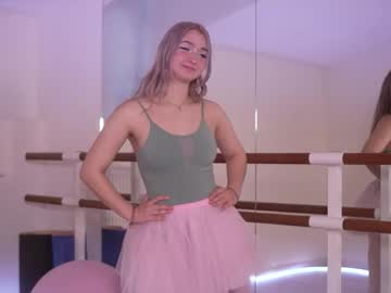 _Meowwluffy_ November 18, 2025 Chaturbate stream image