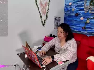 Sophiaburton November 18, 2025 Chaturbate stream image