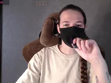 M00n8kiki November 19, 2025 Chaturbate stream image