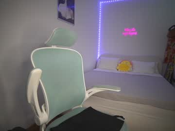 Lunaink_ stream photo from November 19, 2025