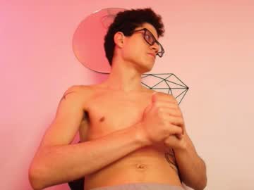 Wolfan_Sky November 19, 2025 Chaturbate stream image