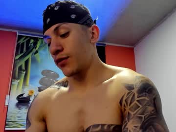 Aquiles_51 November 19, 2025 Chaturbate stream image