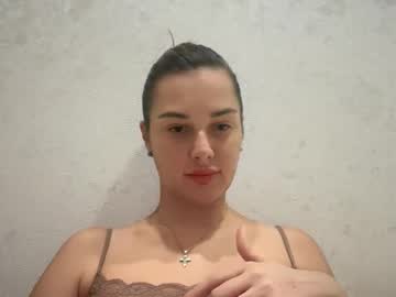 Arivelle November 19, 2025 Chaturbate stream image
