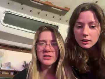 2girls1boat November 20, 2025 Chaturbate stream image