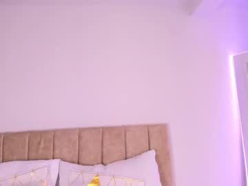 Cristalwalker__ stream photo from November 21, 2025