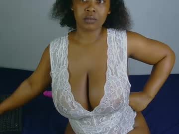 Curvy_Gorrilagrip November 21, 2025 Chaturbate stream image