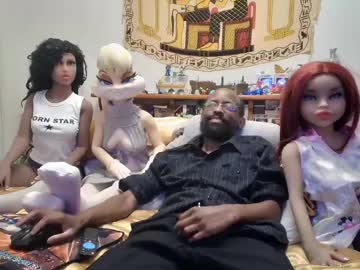 Bandohusbando stream photo from November 22, 2025
