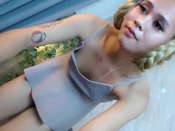 Queena10 November 22, 2025 Chaturbate stream image